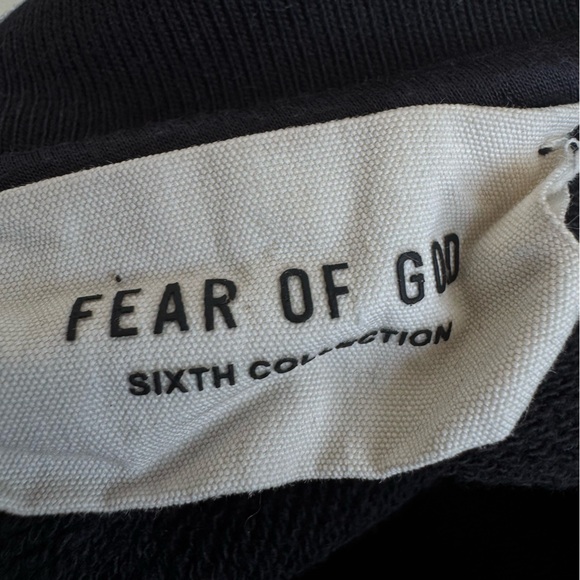 Fear of God Essentials Crewneck Sweatshirt Black Men’s Heavy Gage - Picture 8 of 11